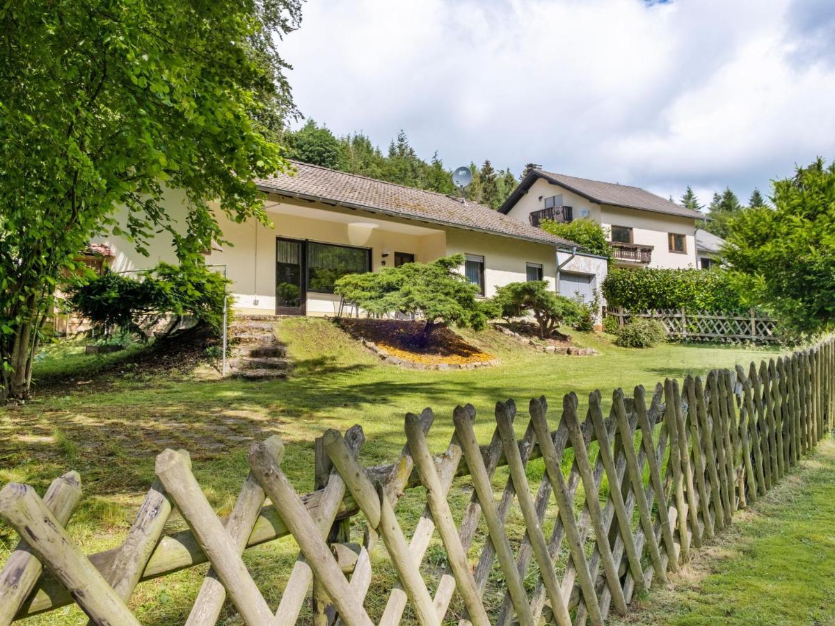 Idyllic Bungalow In Feusdorf With Forest View 部屋 写真